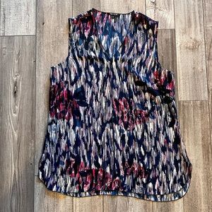 Nic & Zoe navy and pink print vneck tank